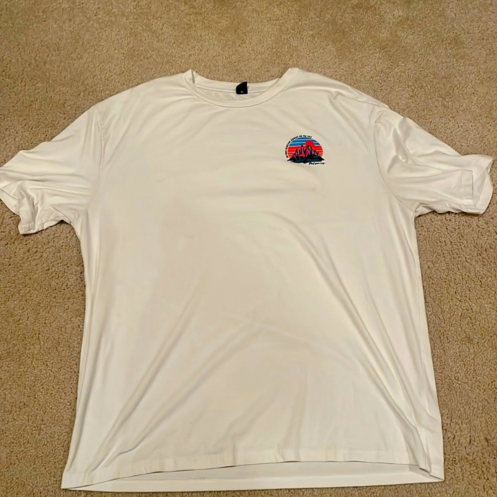 Men’s Large Shein White “Find your way” Short Sleeved T-Shirt Mountain Sunset